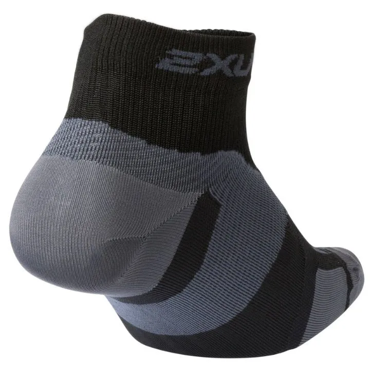 2XU UA5046E Vectr Ultralight 1/4 Crew Socks