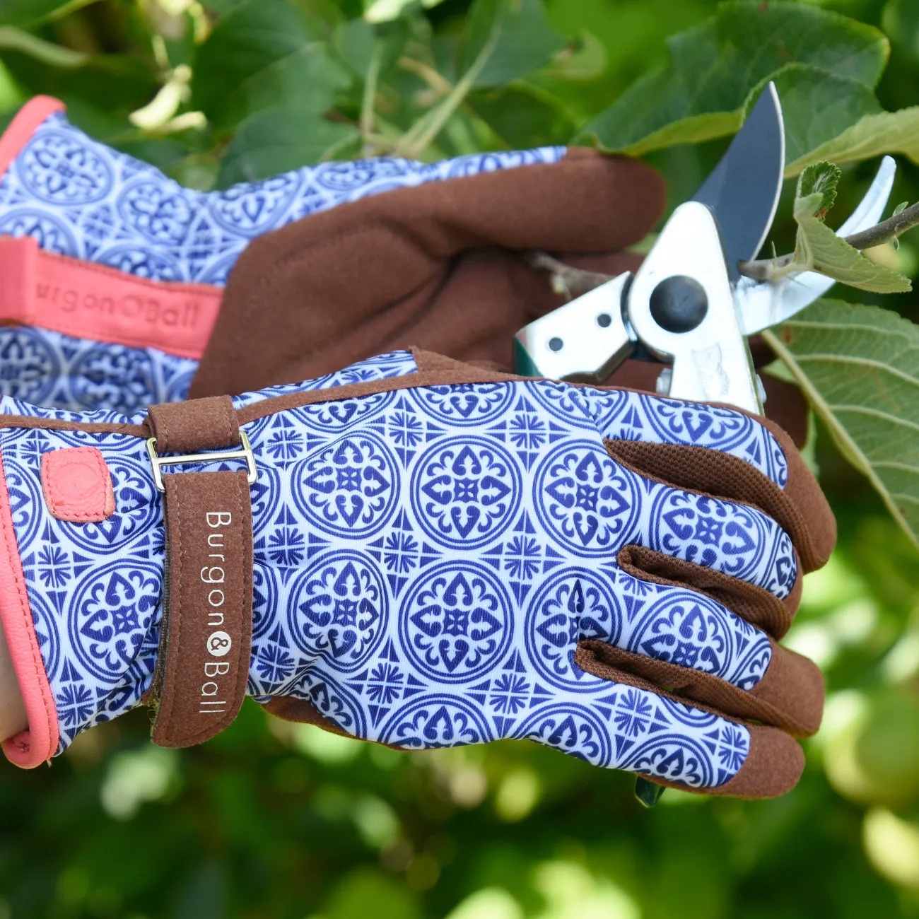 Burgon & Ball Love the Glove Artisan