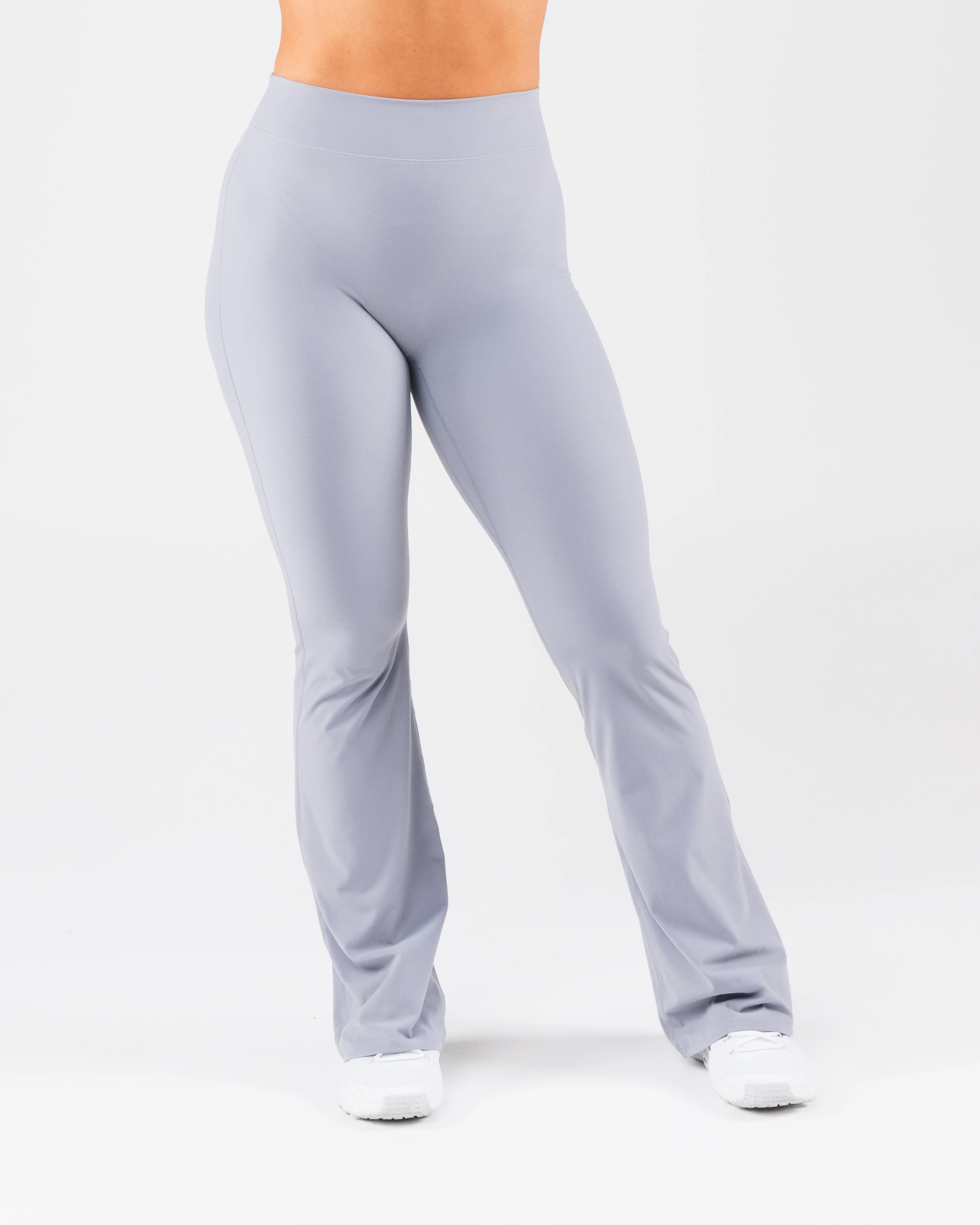 Everyday Core Flared Pant - Mist