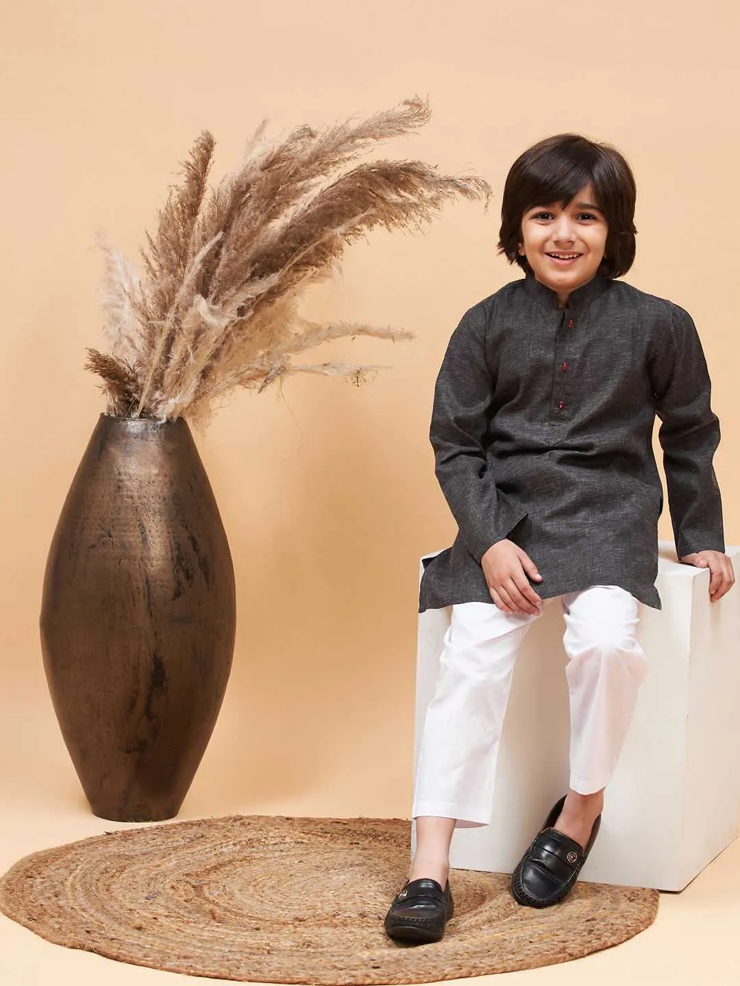 Jashvi Boy's Black And White Cotton Blend Kurta Pyjama Set