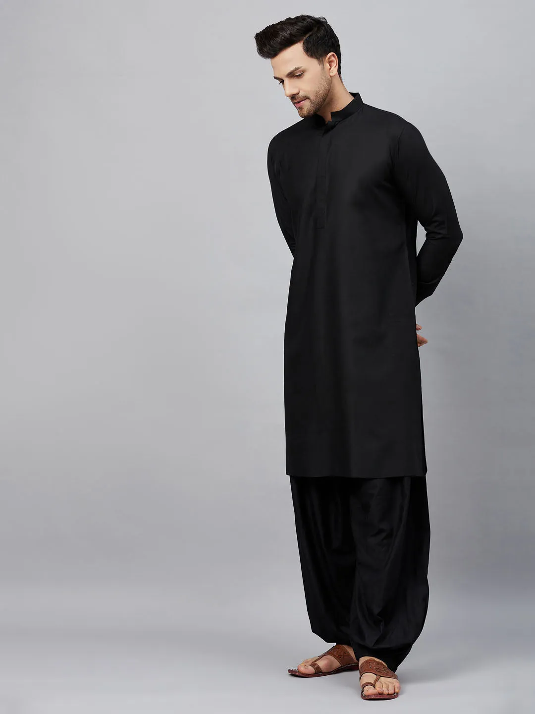 Jashvi Men's Black Cotton Blend Kurta and Patiala Set