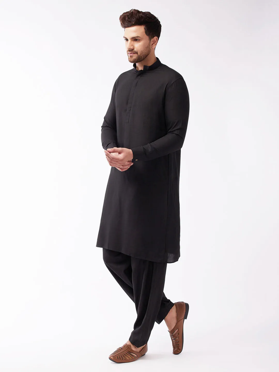 Jashvi Men's Black Cotton Blend Kurta and Pyjama Set