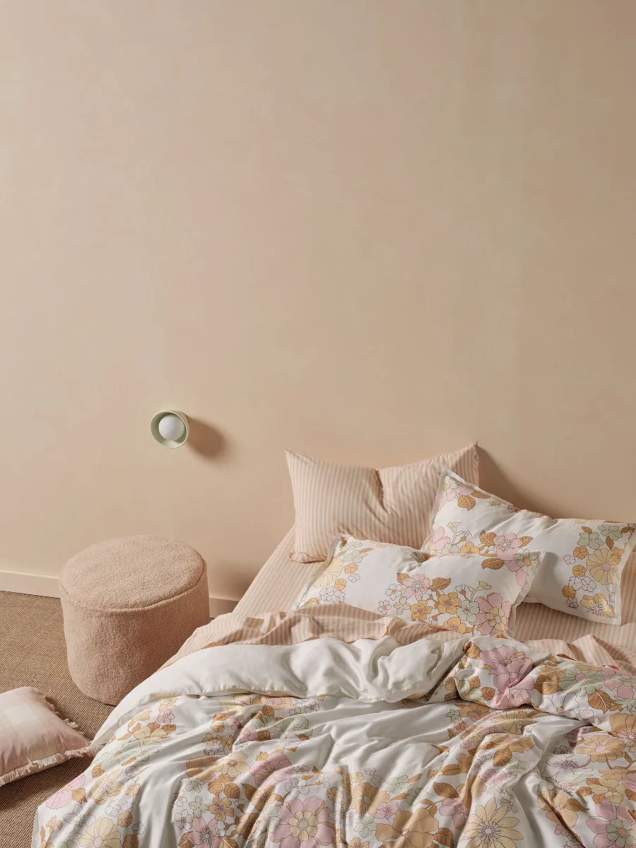 LINEN HOUSE POPPY MULTI QUILT COVER SET