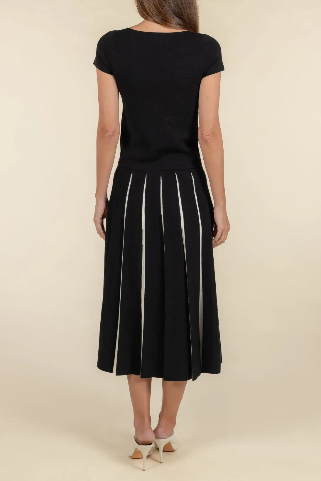 PLEATED SKIRT