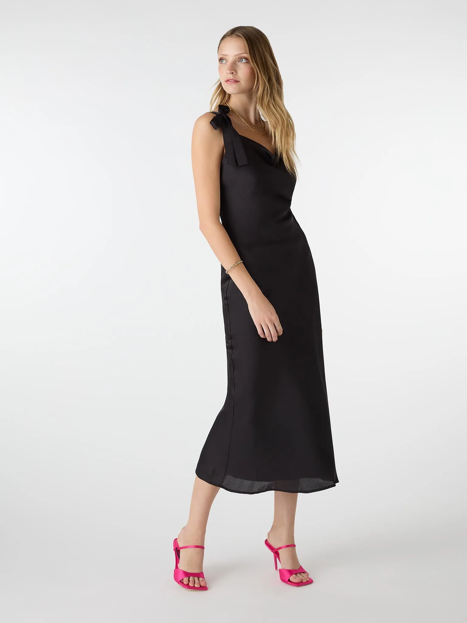 Rana Dress in Black