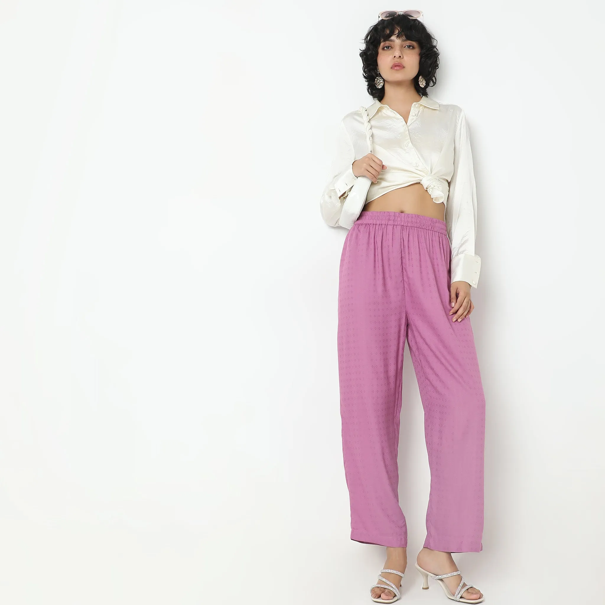 Regular Fit Printed Mid Rise Pants