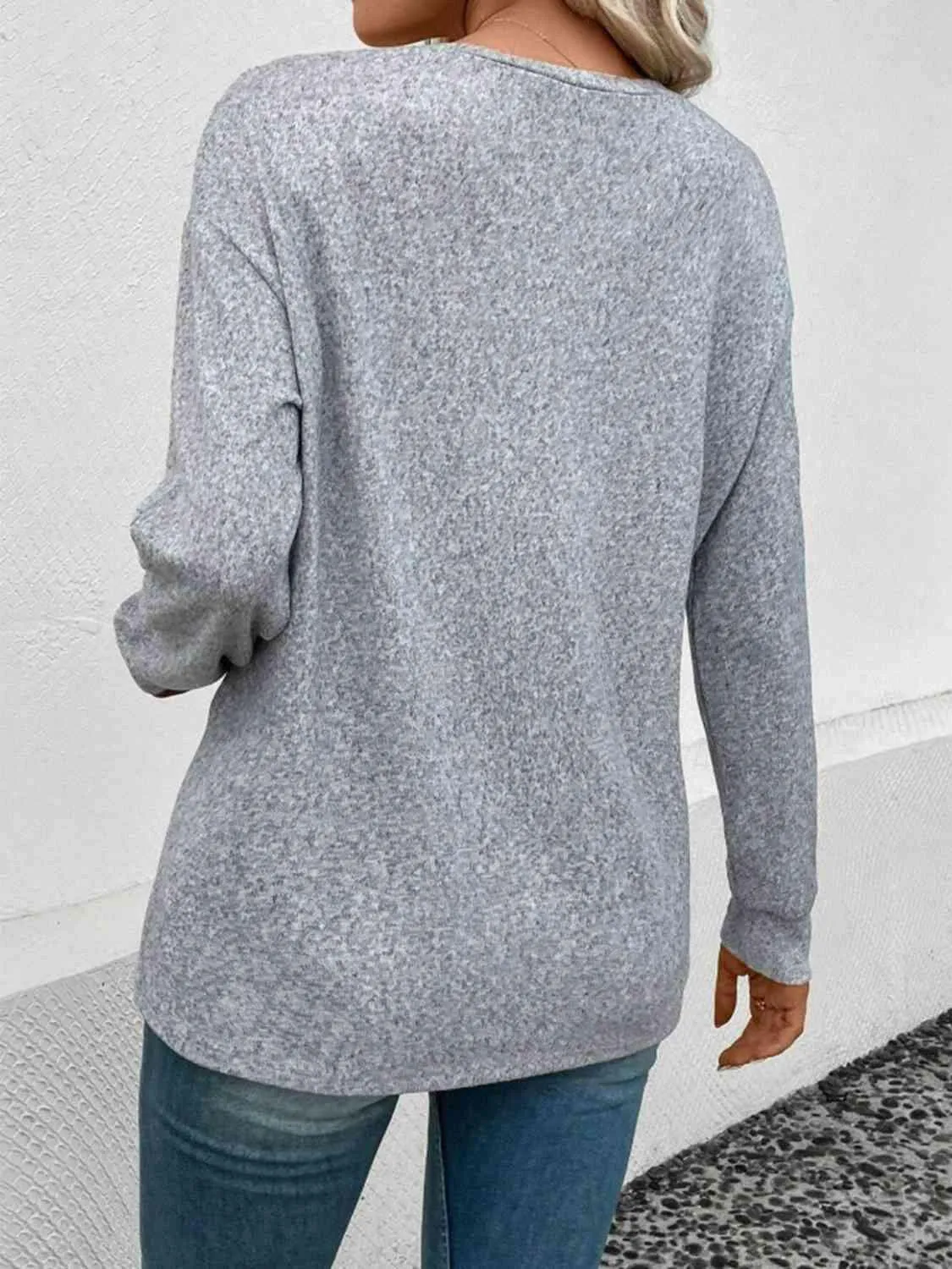 Round Neck Long Sleeve T-Shirt