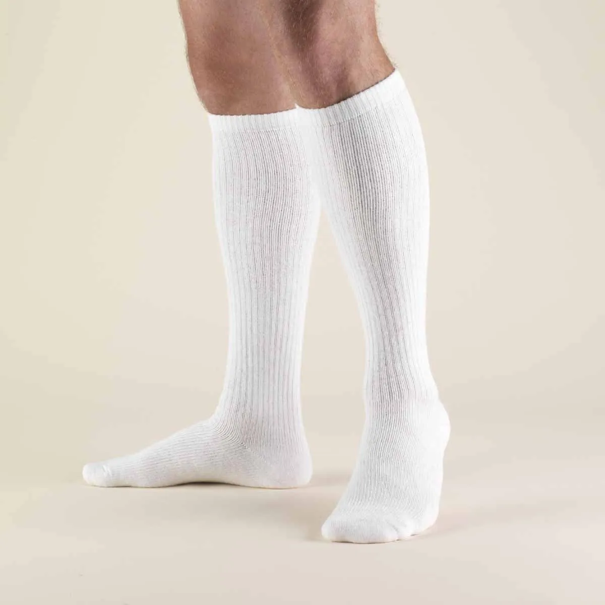 Second Skin Soft Diabetic/Athletic 8-15 mmHg Knee Length Socks