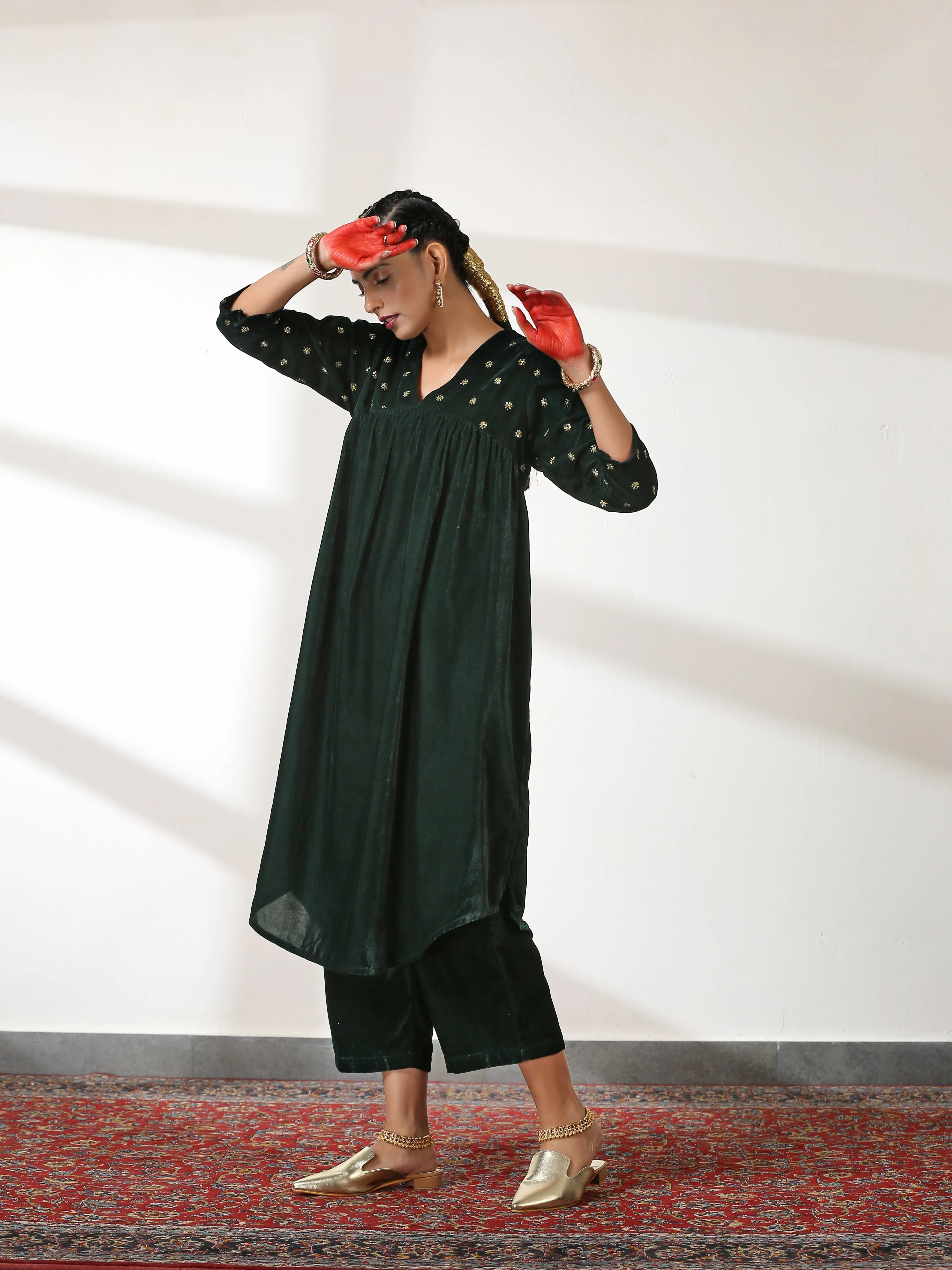 SET Green Velvet with Sequined Sleeves & Yoke