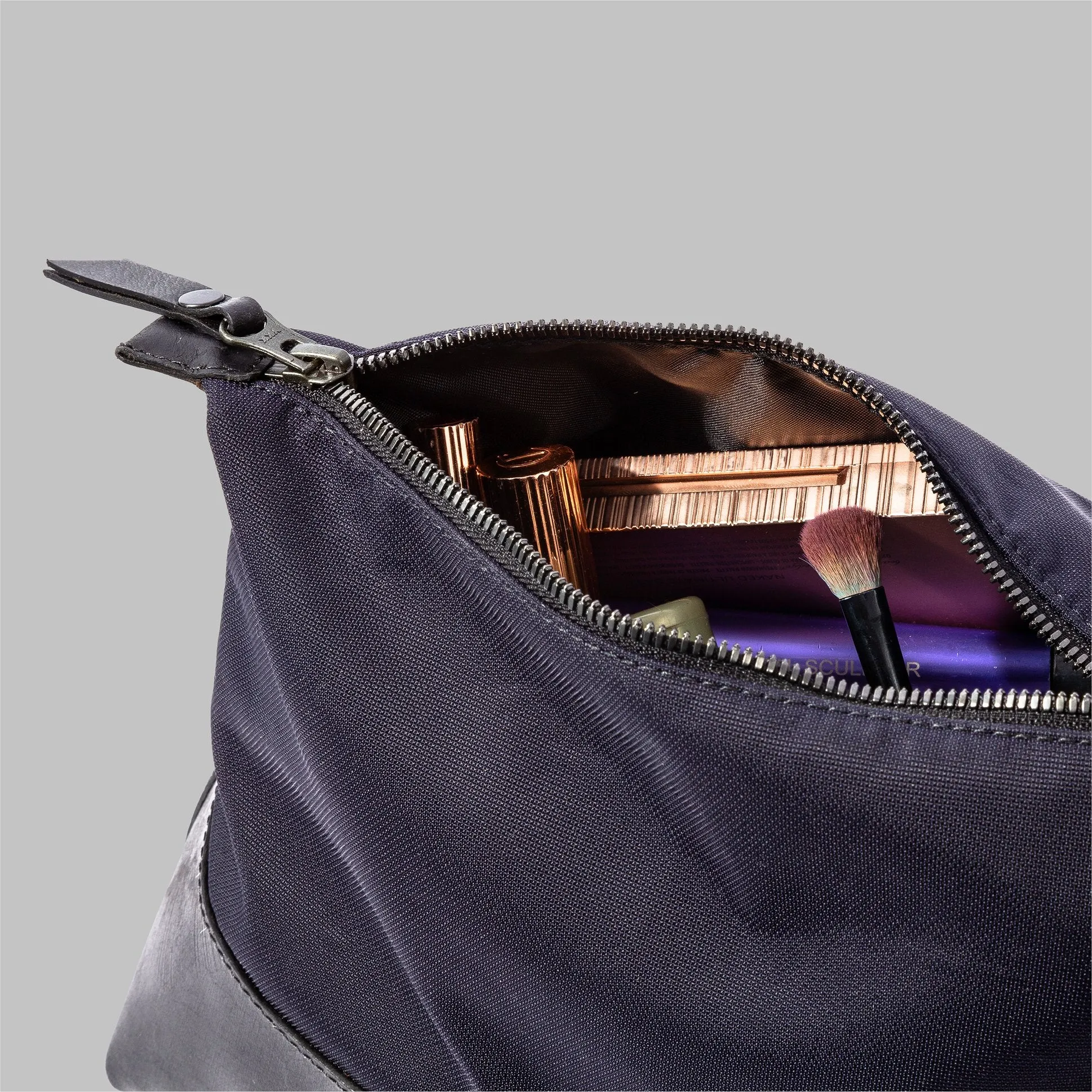 Silverdale Navy Nylon Wash Bag