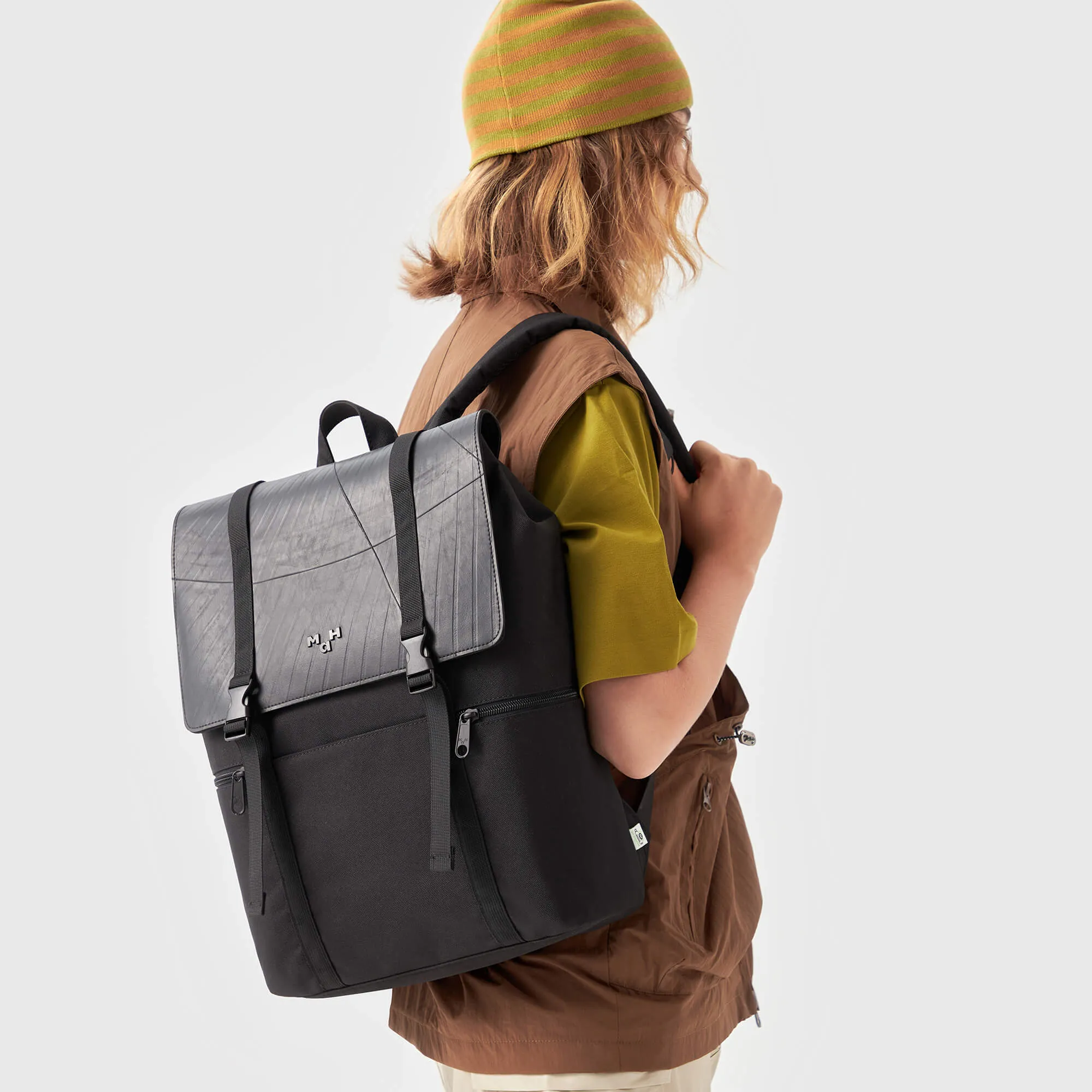 Siro Backpack | Recycled Tire | 11L