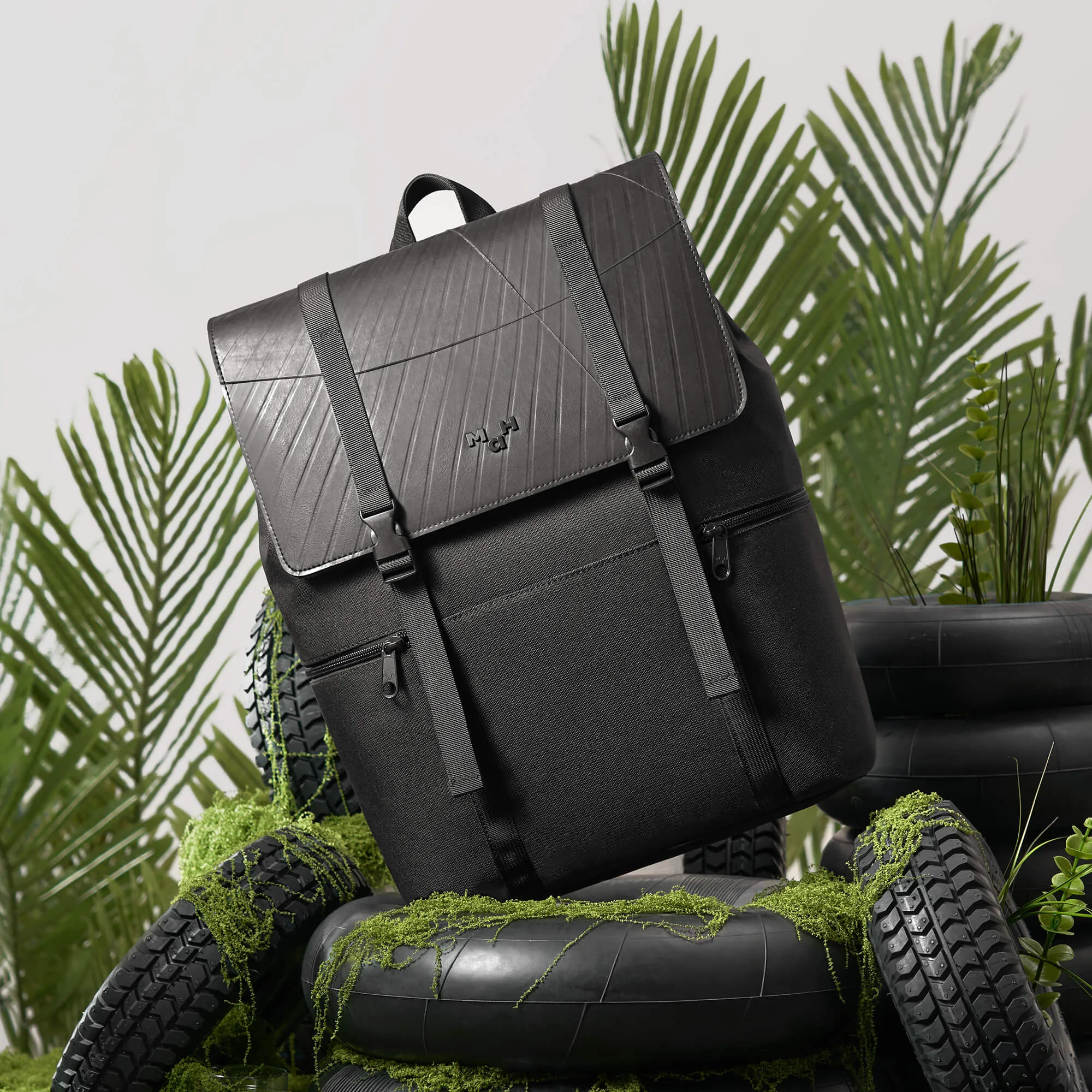 Siro Backpack | Recycled Tire | 11L