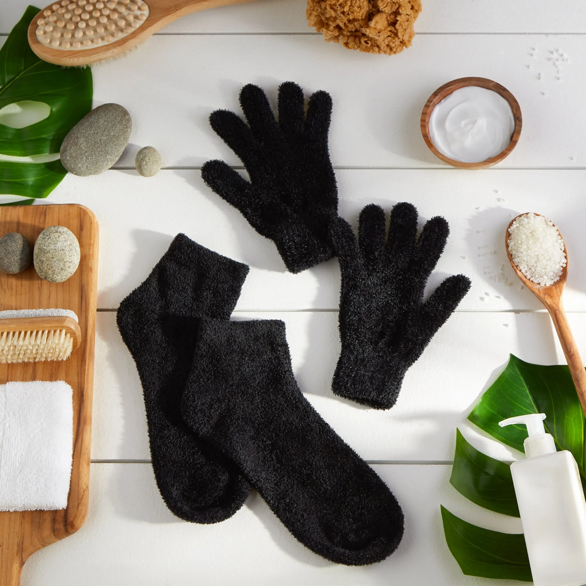 Spa Socks And Gloves Set - Aloe Infused - Black