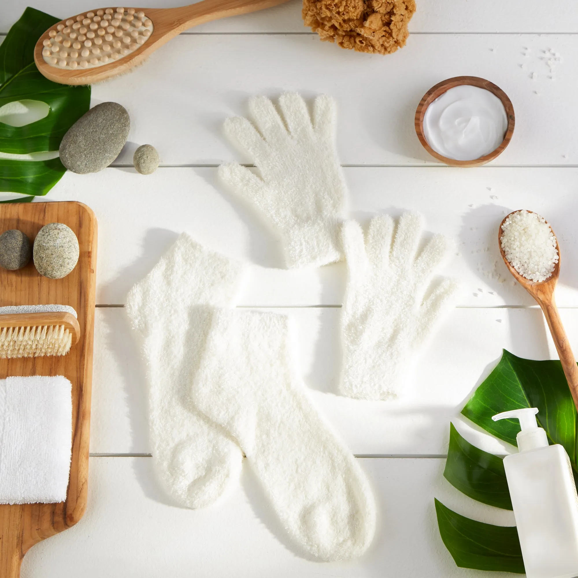 Spa Socks And Gloves Set - Aloe Infused - Cream