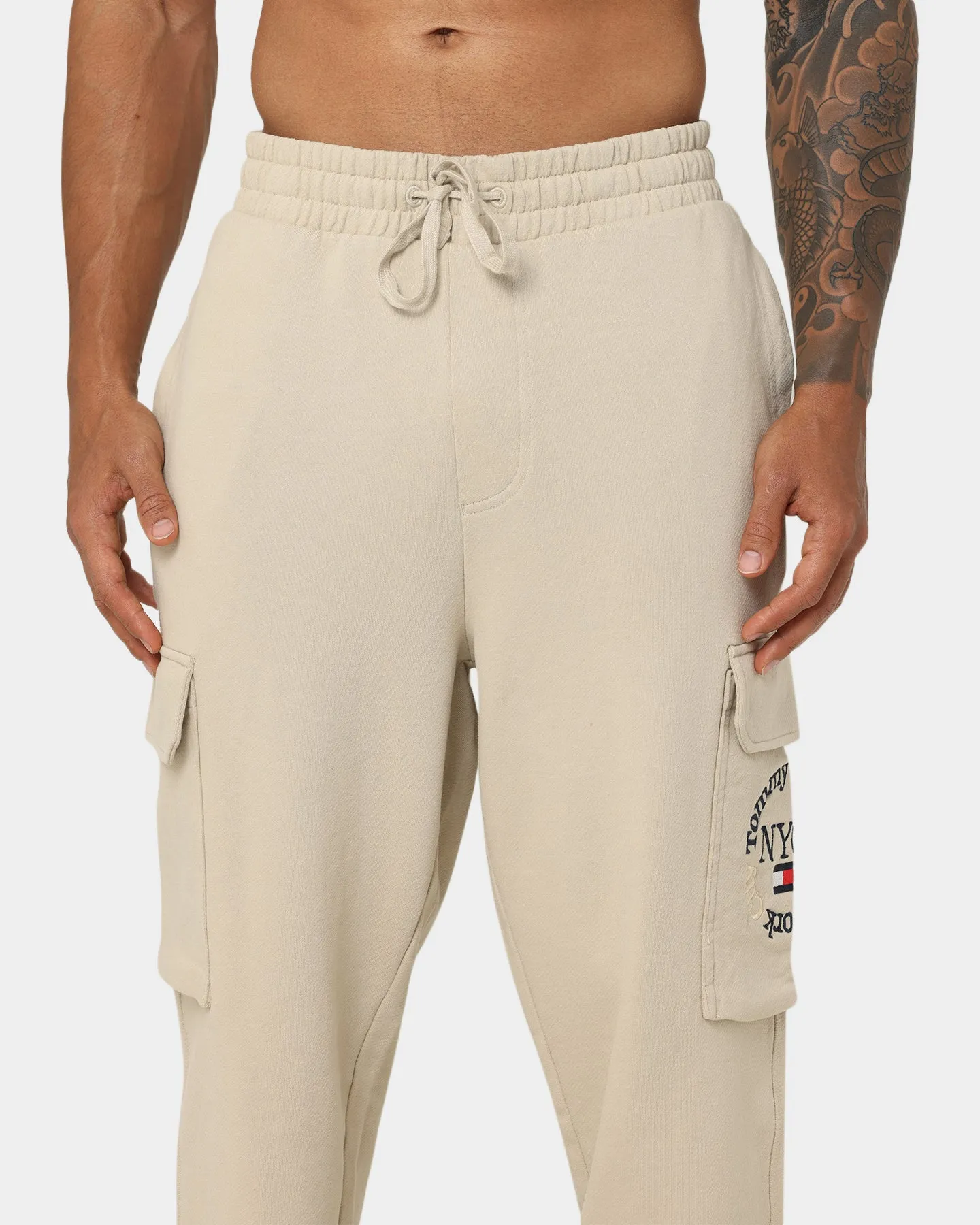 Tommy Jeans TJM Timeless Cargo Sweatpants Savannah Sand